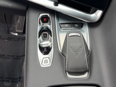 Used 2021 Chevrolet Corvette Stingray Preferred Cpe w/ Z51 Performance Package RWD image 32