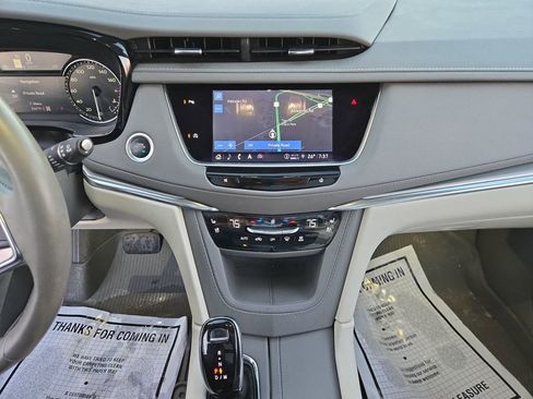 Certified 2023 Cadillac XT5 Premium Luxury w/ LPO, Floor Liner Package image 14