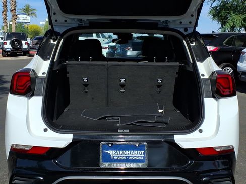 Used 2024 Buick Encore GX Sport Touring image 10