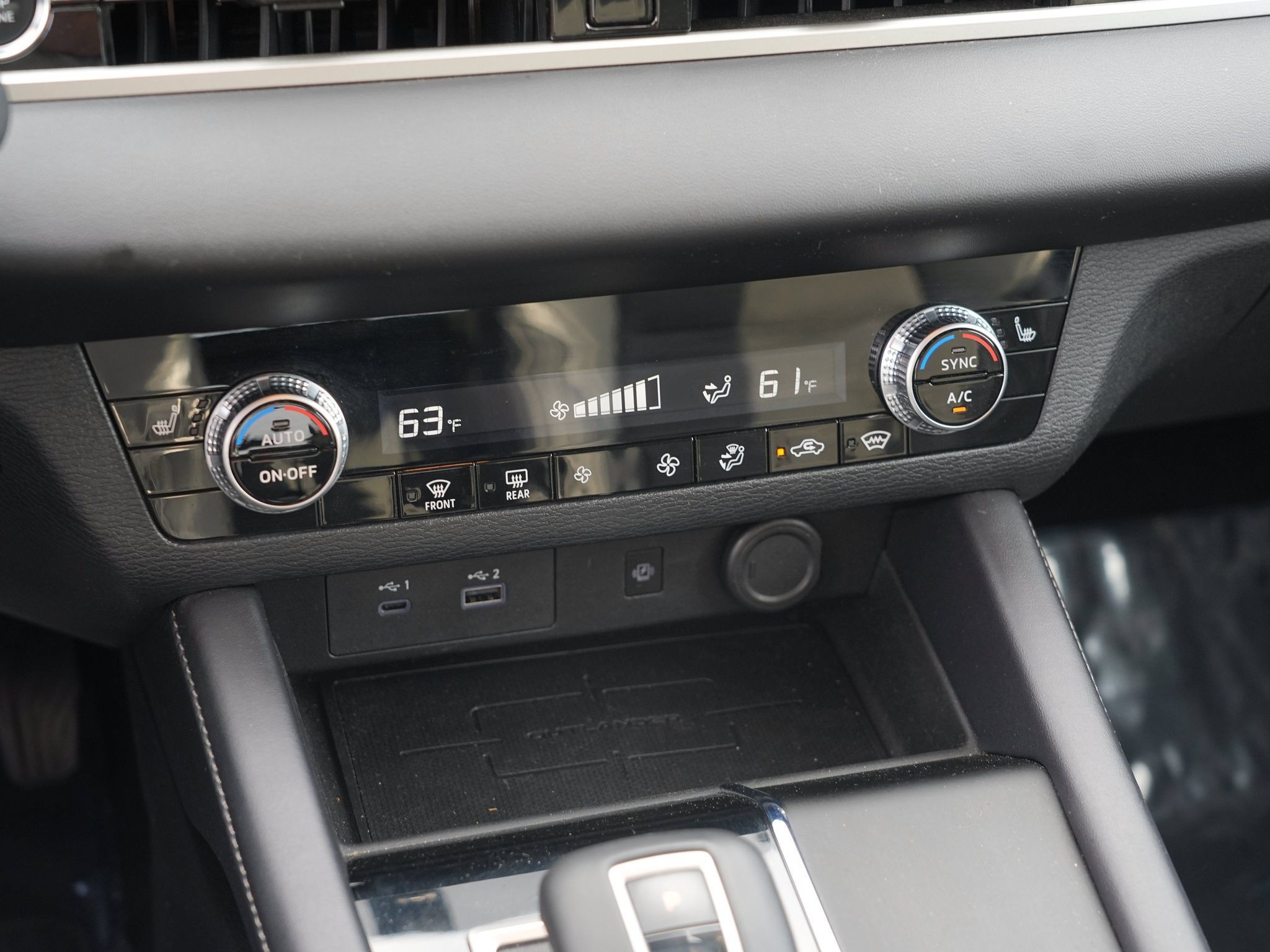 Used 2024 Mitsubishi Outlander SE AWD/4WD image 26