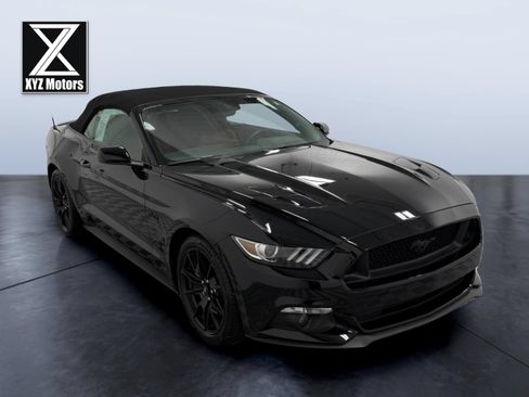 Used 2017 Ford Mustang GT Premium w/ Equipment Group 401A RWD image 8