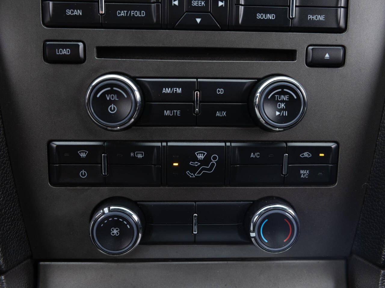 Used 2014 Ford Mustang Coupe RWD image 32