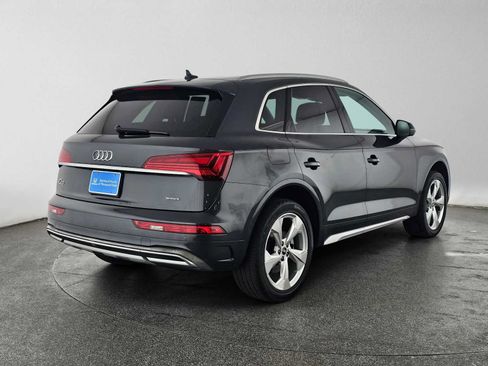Used 2021 Audi Q5 2.0T Premium Plus w/ Premium Plus Package AWD/4WD image 3