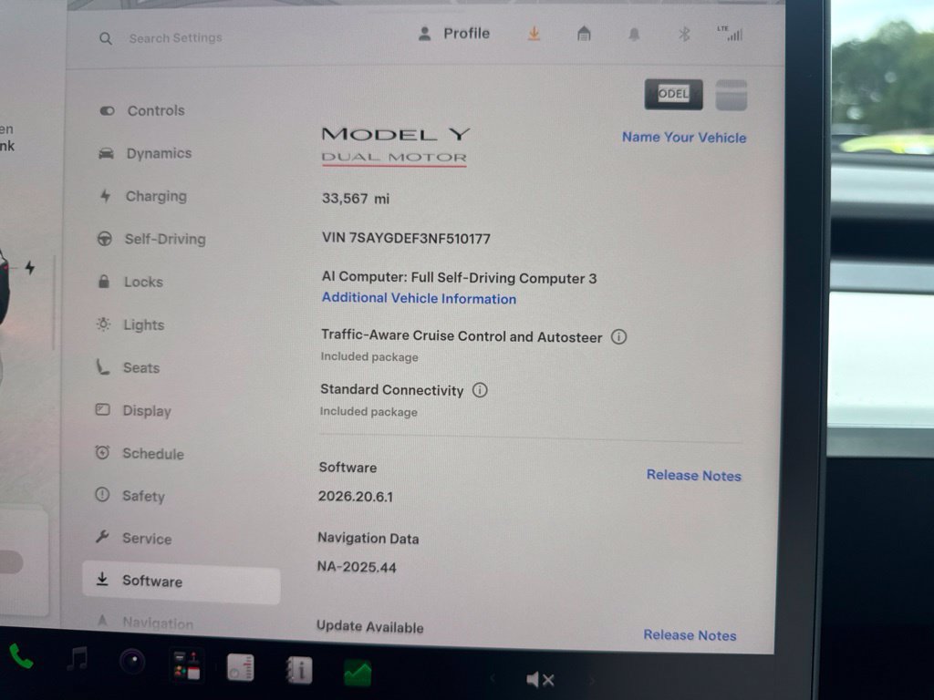 Used 2022 Tesla Model Y Performance AWD/4WD image 18