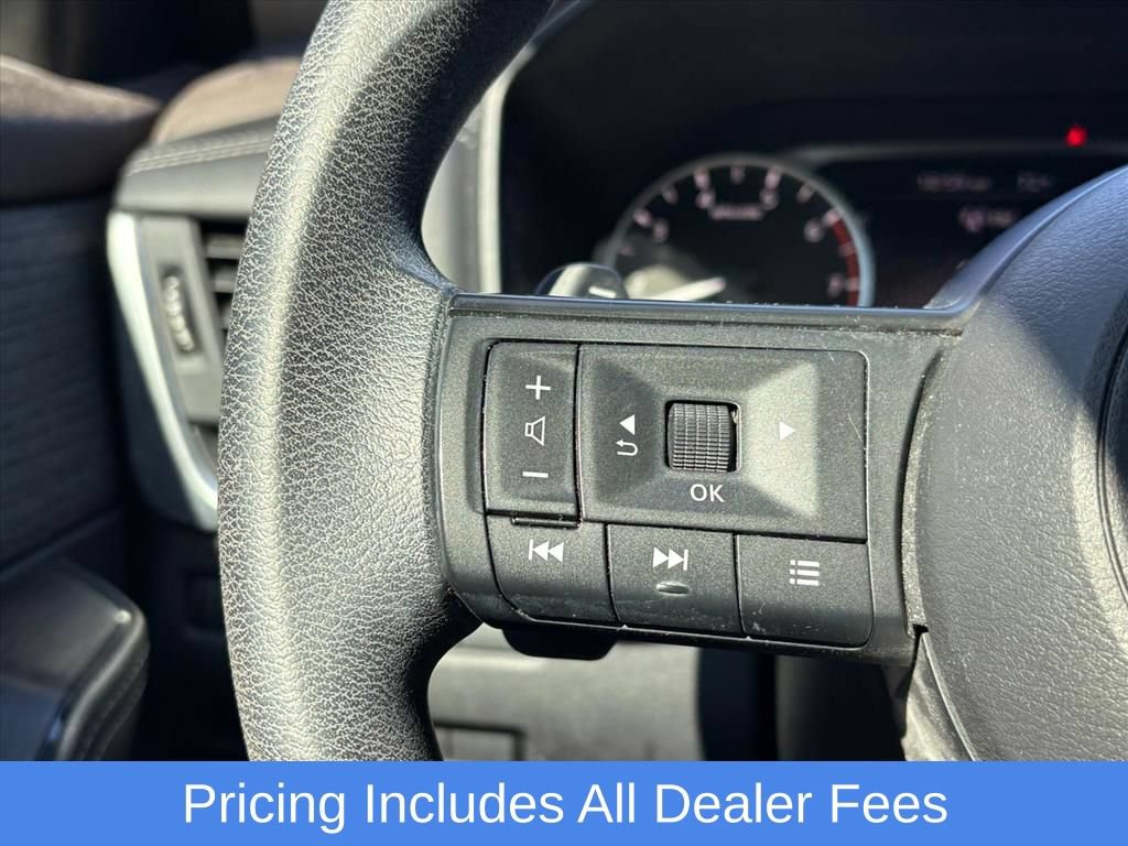 Used 2021 Nissan Rogue S AWD/4WD image 11