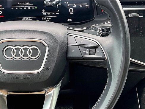 Used 2021 Audi Q7 2.0T Premium Plus w/ Premium Plus Package AWD/4WD image 17