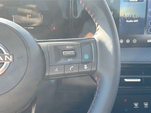 New 2026 Nissan Kicks SR image 18