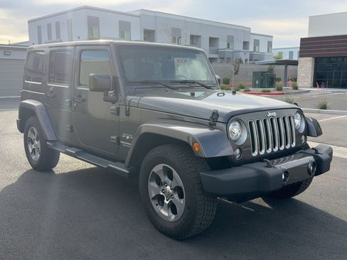Used 2017 Jeep Wrangler Unlimited Sahara w/ Connectivity Group image 2