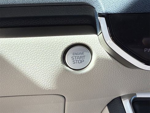 New 2026 Kia Carnival EX image 31