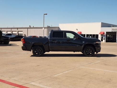 New 2026 RAM 1500 4x4 Crew Cab image 7