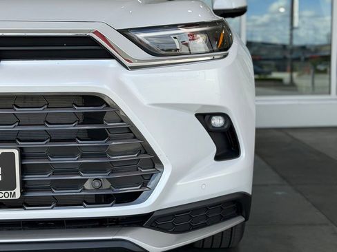New 2026 Toyota Grand Highlander AWD Hybrid image 5