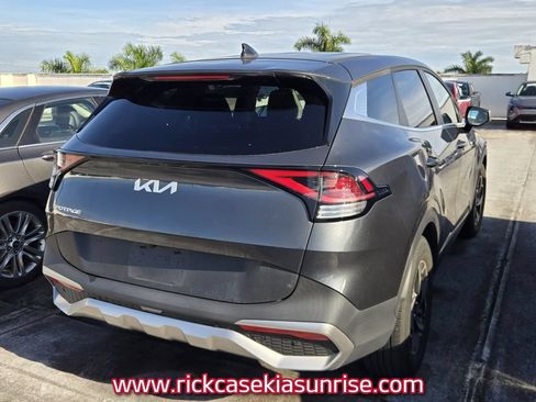 Used 2023 Kia Sportage LX FWD image 5