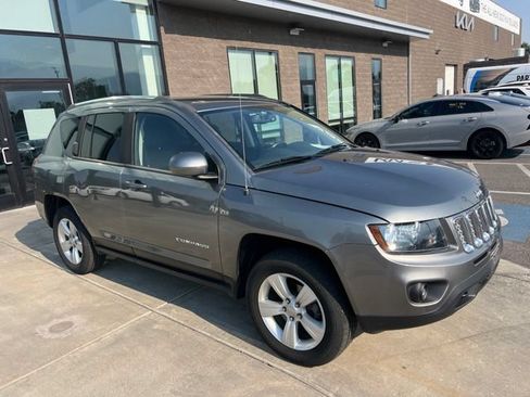 Used 2014 Jeep Compass Latitude AWD/4WD image 1