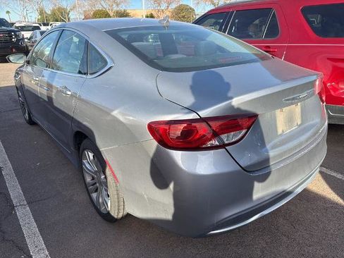 Used 2015 Chrysler 200 Limited w/ Convenience Group image 4