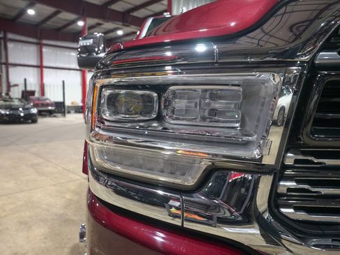 Used 2024 RAM 3500 Limited AWD/4WD image 40