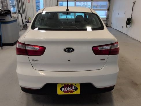 Used 2016 Kia Rio LX image 4