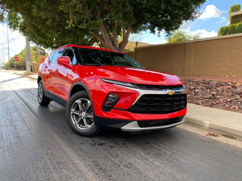 Used 2023 Chevrolet Blazer LT w/ Convenience Package image 2