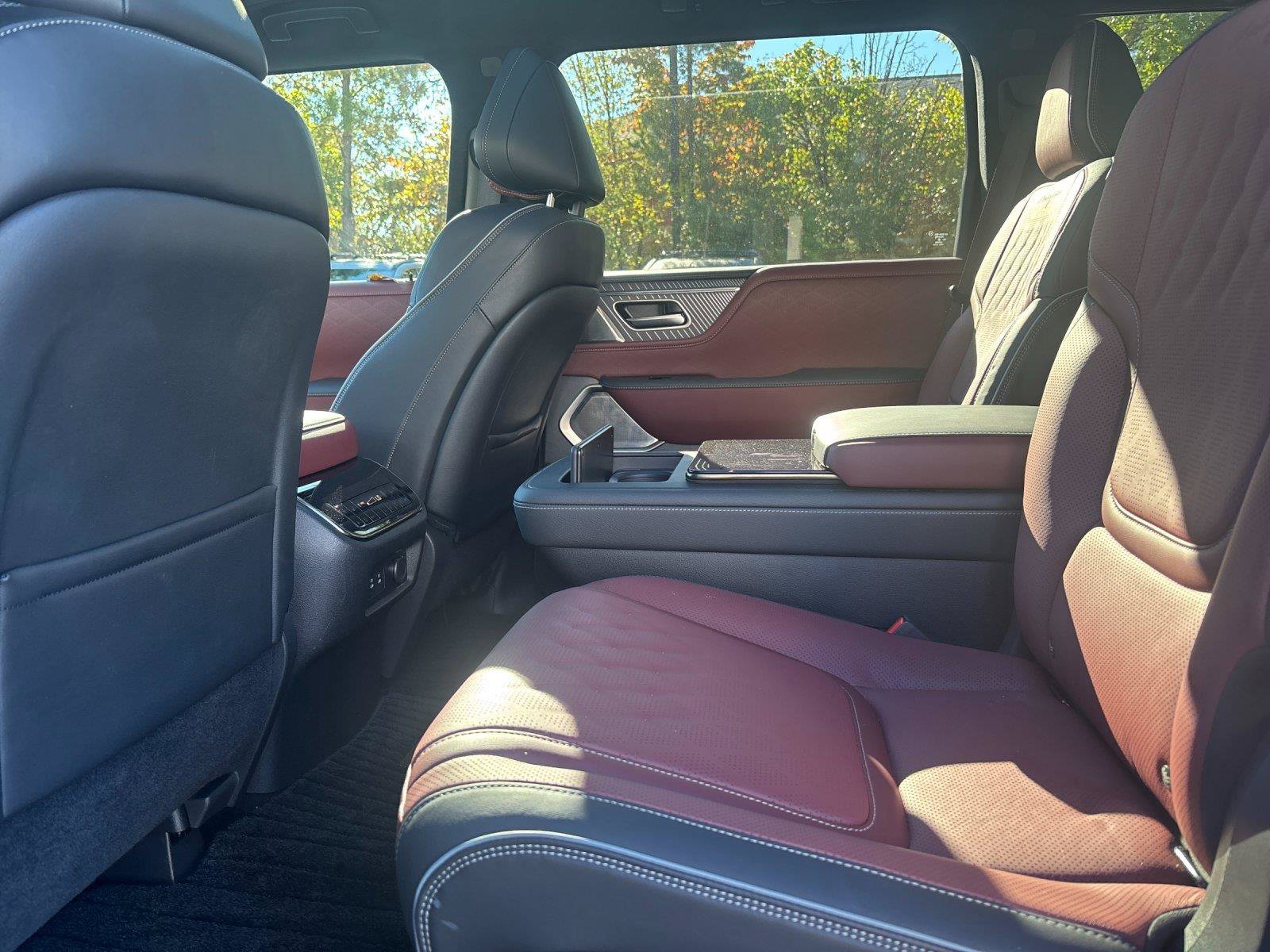 Used 2026 INFINITI QX80 Autograph w/ Premium Cargo Package AWD/4WD image 33