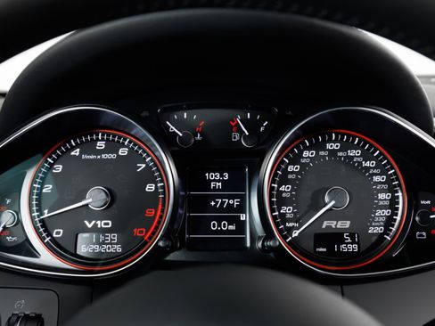 Used 2011 Audi R8 V10 AWD/4WD image 20