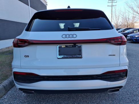 Used 2025 Audi Q5 Premium AWD/4WD image 9