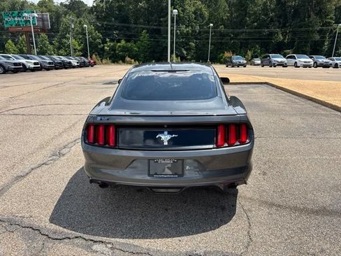 Used 2016 Ford Mustang Coupe w/ Equipment Group 051A RWD image 7