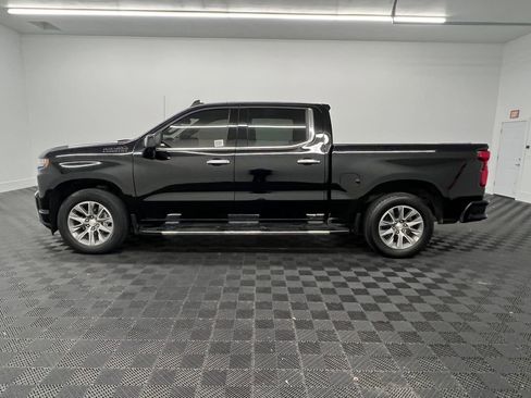Used 2022 Chevrolet Silverado 1500 High Country w/ LPO, Dark Essentials Package image 2