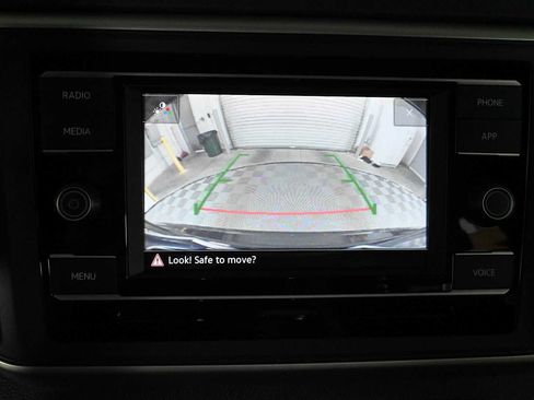 Certified 2023 Volkswagen Atlas Cross Sport SE FWD image 4