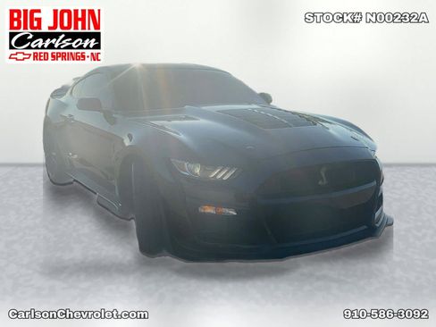 Used 2022 Ford Mustang Shelby GT500 w/ Technology Package RWD image 11