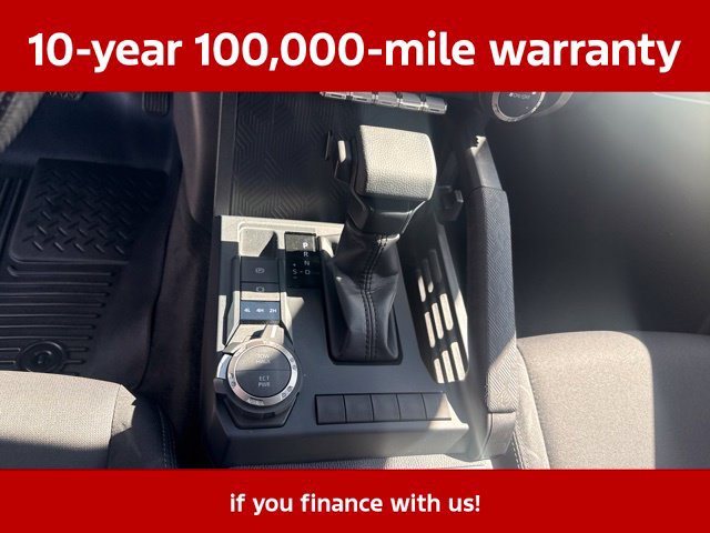 Used 2025 Toyota Tacoma SR5 AWD/4WD image 28