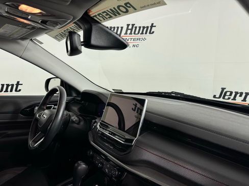 Used 2022 Jeep Compass Trailhawk w/ Trailhawk Elite Group image 32