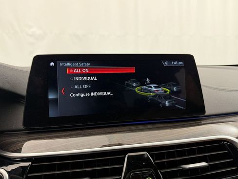 Used 2018 BMW M550i xDrive M550i xDrive image 20