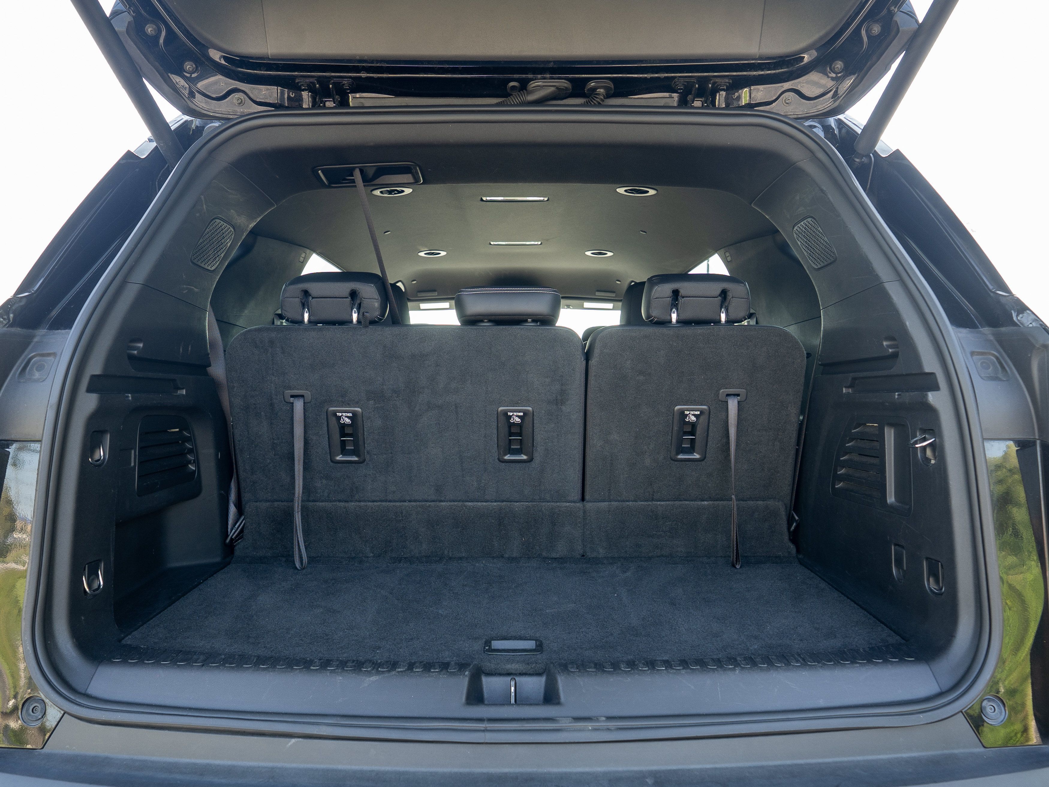 Used 2025 Chevrolet Traverse LT AWD/4WD image 42