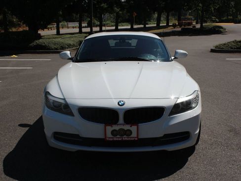 Used 2011 BMW Z4 sDrive30i image 4