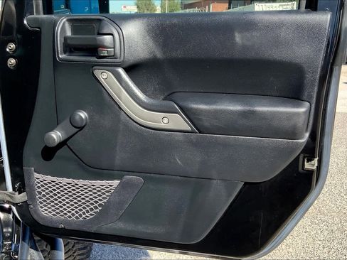 Used 2016 Jeep Wrangler Unlimited Sport w/ Connectivity Group image 20