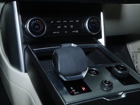Certified 2023 Land Rover Range Rover SE AWD/4WD image 27