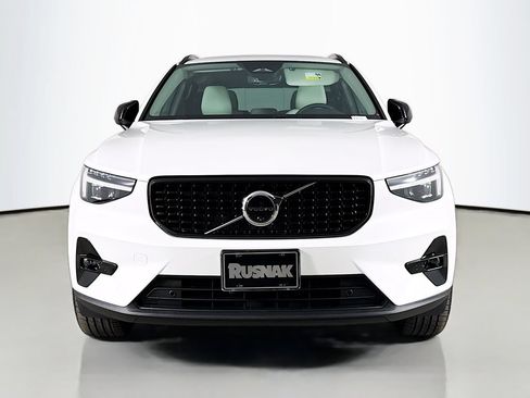 Certified 2026 Volvo XC40 B5 Plus w/ Protection Package Premier AWD/4WD image 2