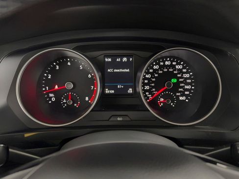 Used 2018 Volkswagen Tiguan SEL FWD image 27