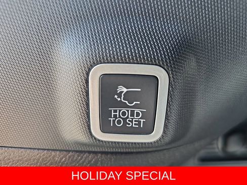 New 2025 Jeep Grand Cherokee Limited w/ Trailer Tow Package image 13