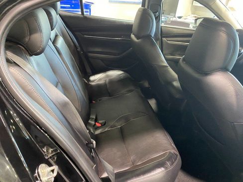 Used 2020 MAZDA MAZDA3 Sedan w/ Premium Package FWD image 18