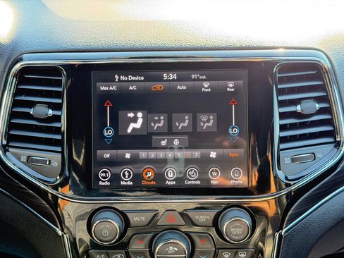 Used 2019 Jeep Grand Cherokee Limited AWD/4WD image 66
