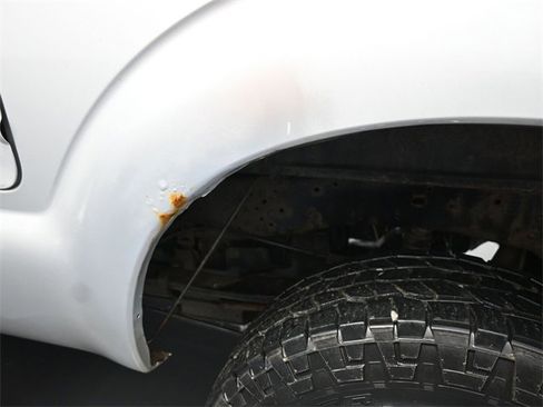 Used 2014 Ford F250 XLT w/ XLT Premium Package image 11