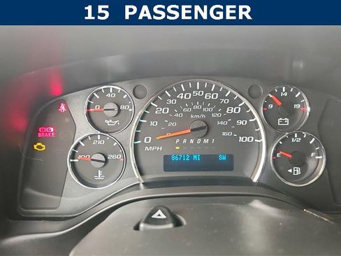 Used 2018 Chevrolet Express 3500 LT w/ LT Preferred Equipment Group image 18