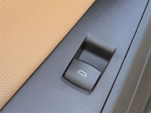 New 2026 Chevrolet Equinox ACTIV w/ Safety and Technology Package image 27