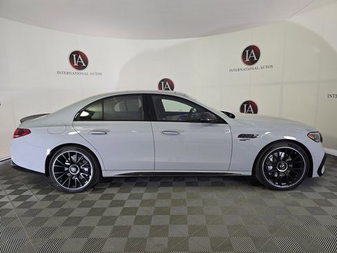 New 2026 Mercedes-Benz E 53 AMG e 4MATIC Sedan image 3