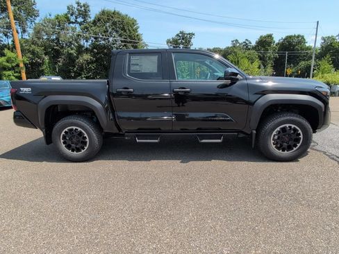 Certified 2026 Toyota Tacoma TRD Off-Road AWD/4WD image 8