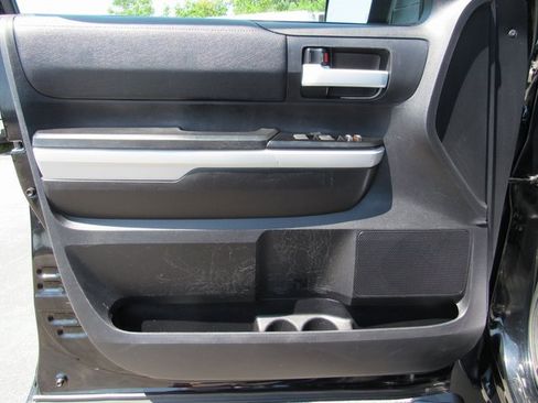 Used 2021 Toyota Tundra SR5 w/ Trail Edition image 11