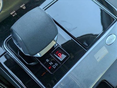 Certified 2023 Land Rover Range Rover Velar R-Dynamic S AWD/4WD image 12