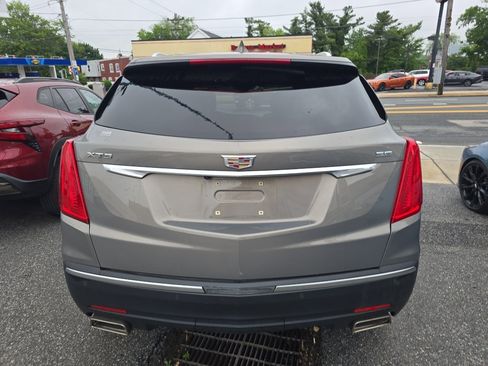 Used 2018 Cadillac XT5 Luxury w/ Driver Awareness Package FWD image 5