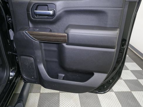 Used 2021 Chevrolet Silverado 1500 LT Trail Boss w/ Convenience Package II AWD/4WD image 24