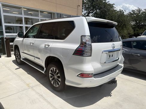 Used 2014 Lexus GX 460 Luxury AWD/4WD image 6